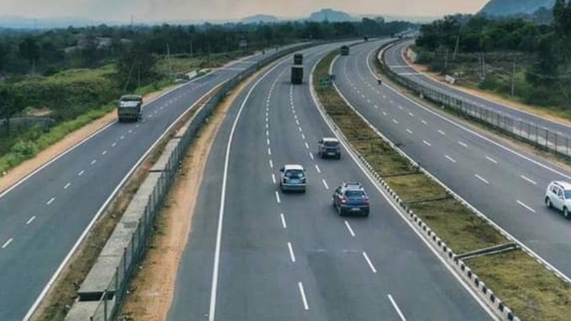 https://newsfirstprime.com/wp-content/uploads/2024/01/Bengaluru-Mysuru-Expressway-1.jpg