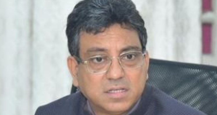 https://newsfirstprime.com/wp-content/uploads/2024/01/Tushar-Giri-Nath-BBMP-Commissioner.jpg